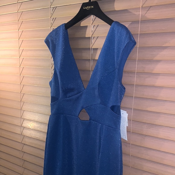 Aidan Mattox | V Neck Criss Cross Midi Dress Size 2 - Picture 6 of 11